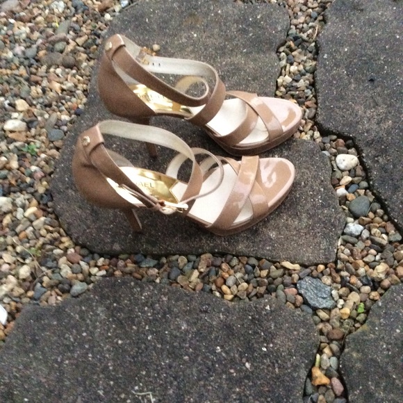 Michael Kors heels - Picture 6 of 7